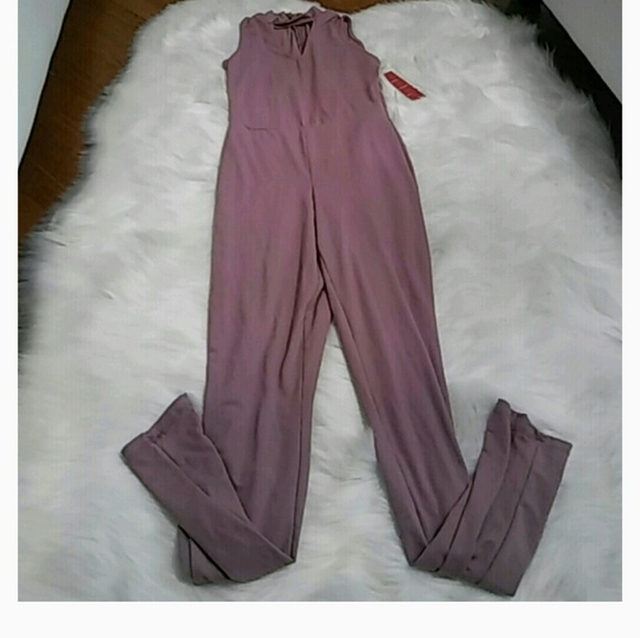 Cute jumpsuit SOLD - Picture 3 of 4